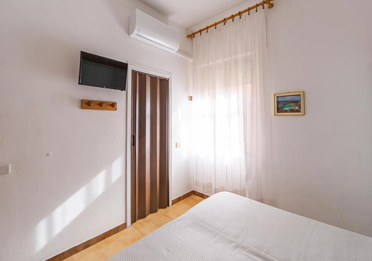 A Casa Di Gio - Murphy Holiday Home 马达莱纳 0*,  意大利