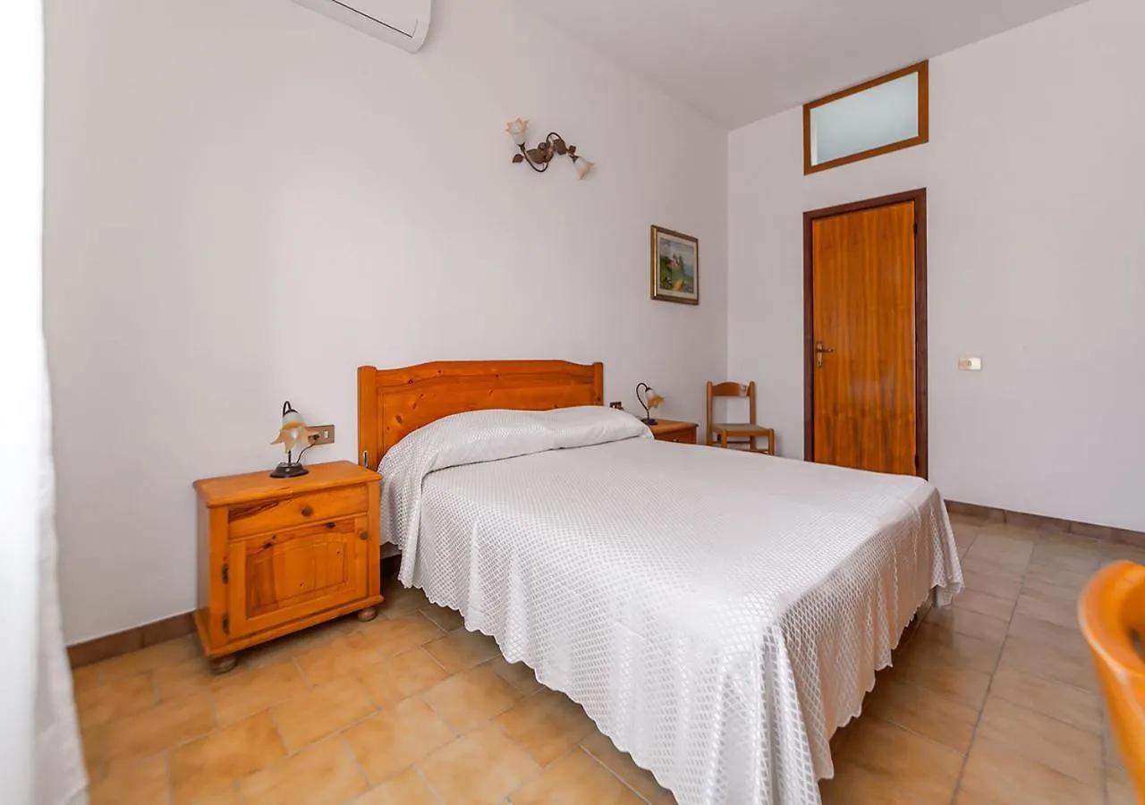 Guest house A Casa Di Gio - Murphy Holiday Home La Maddalena